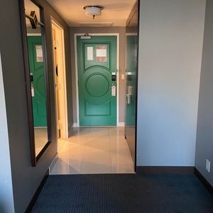 Meet your Posher, Beverly